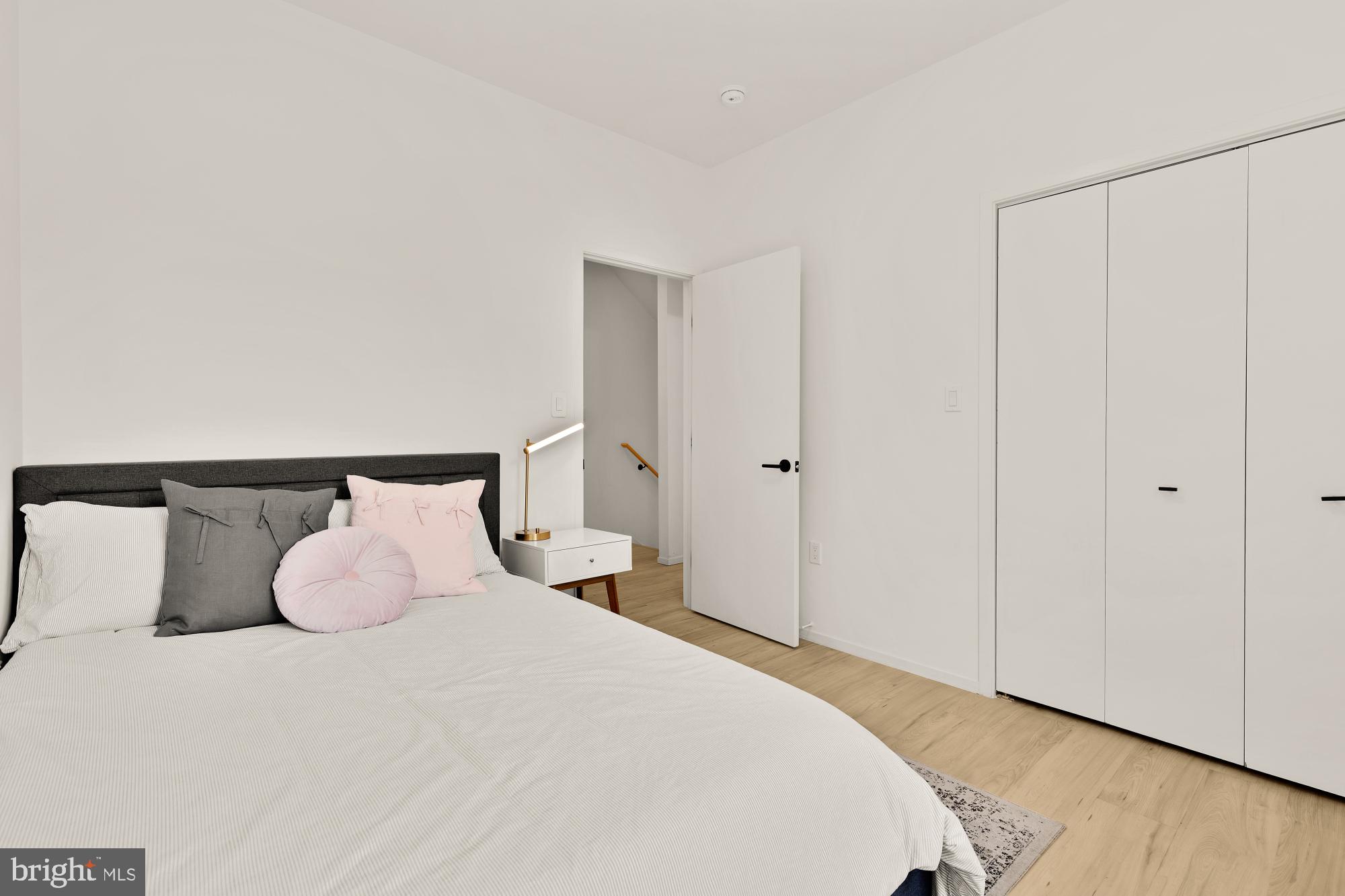 MOUNT RAINIER - Residential