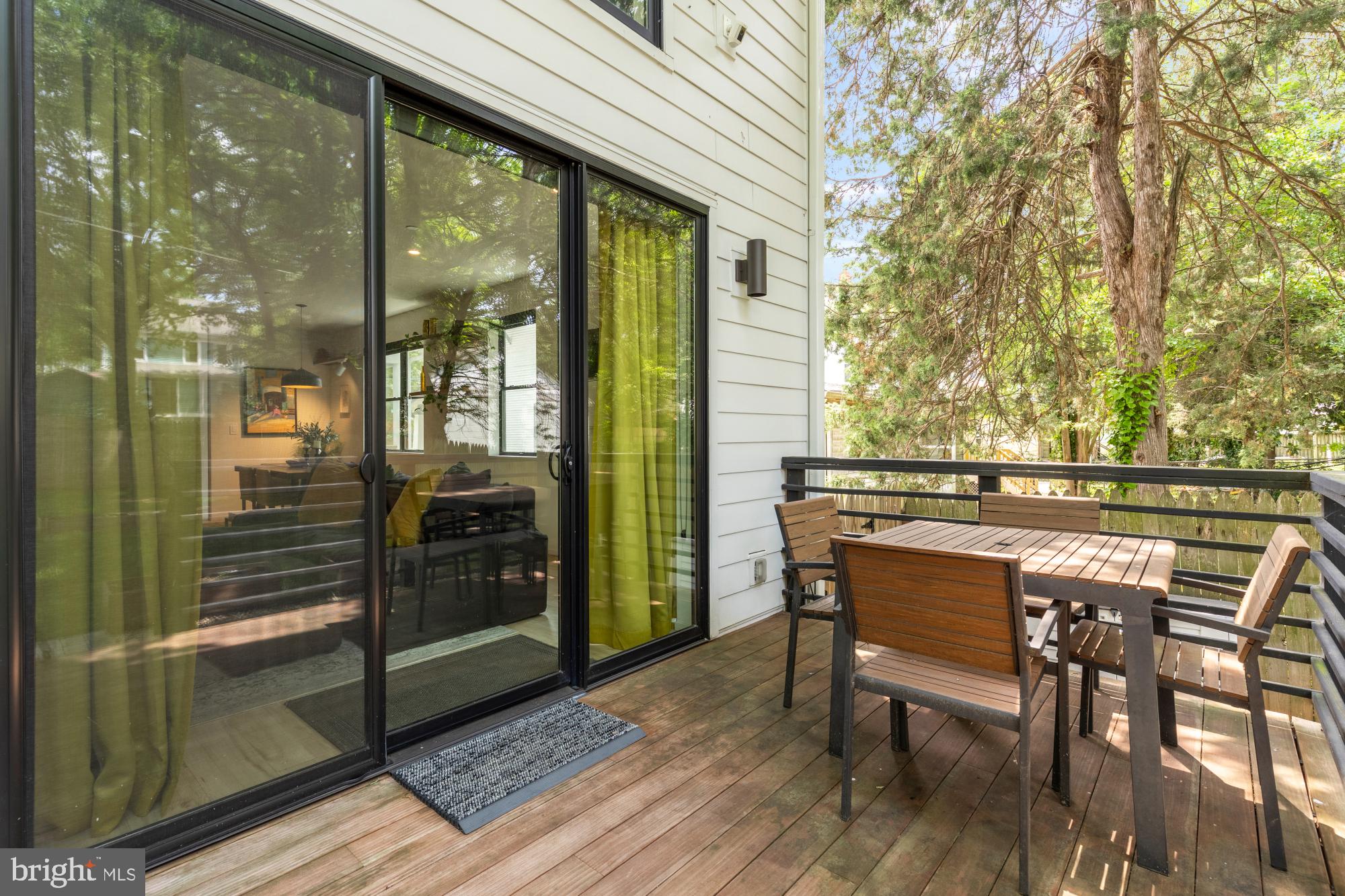 MOUNT RAINIER - Residential