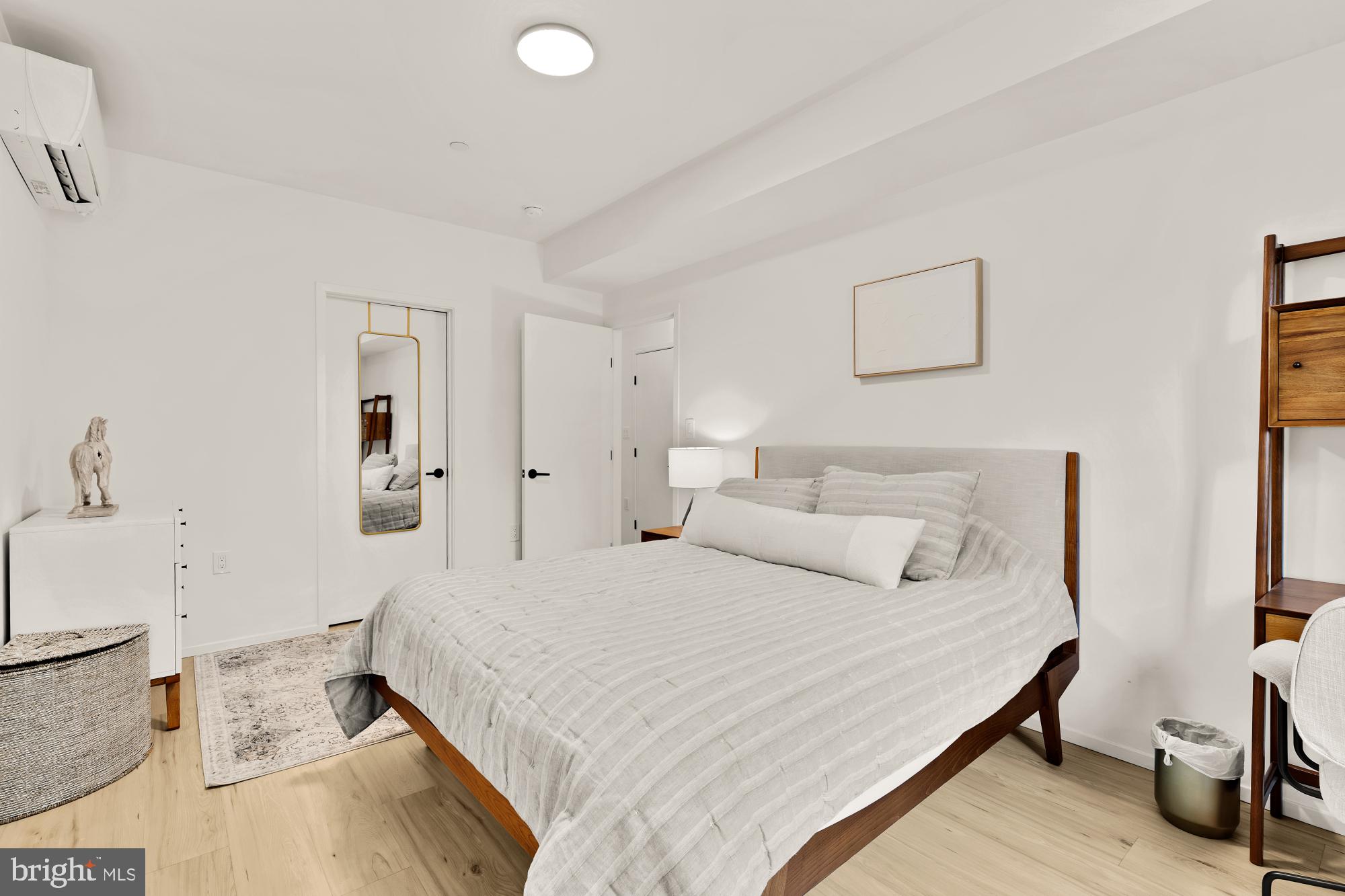 MOUNT RAINIER - Residential