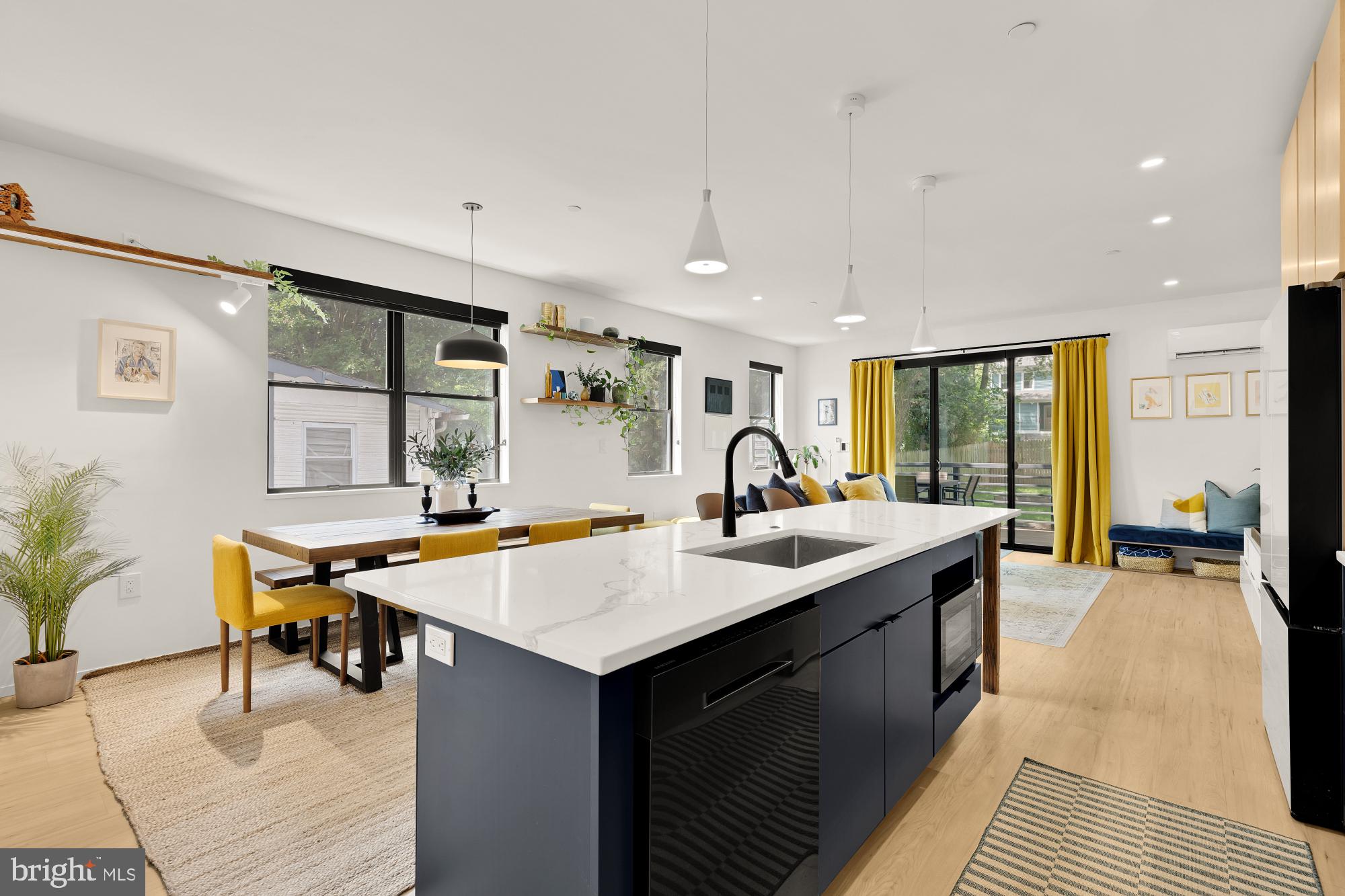 MOUNT RAINIER - Residential