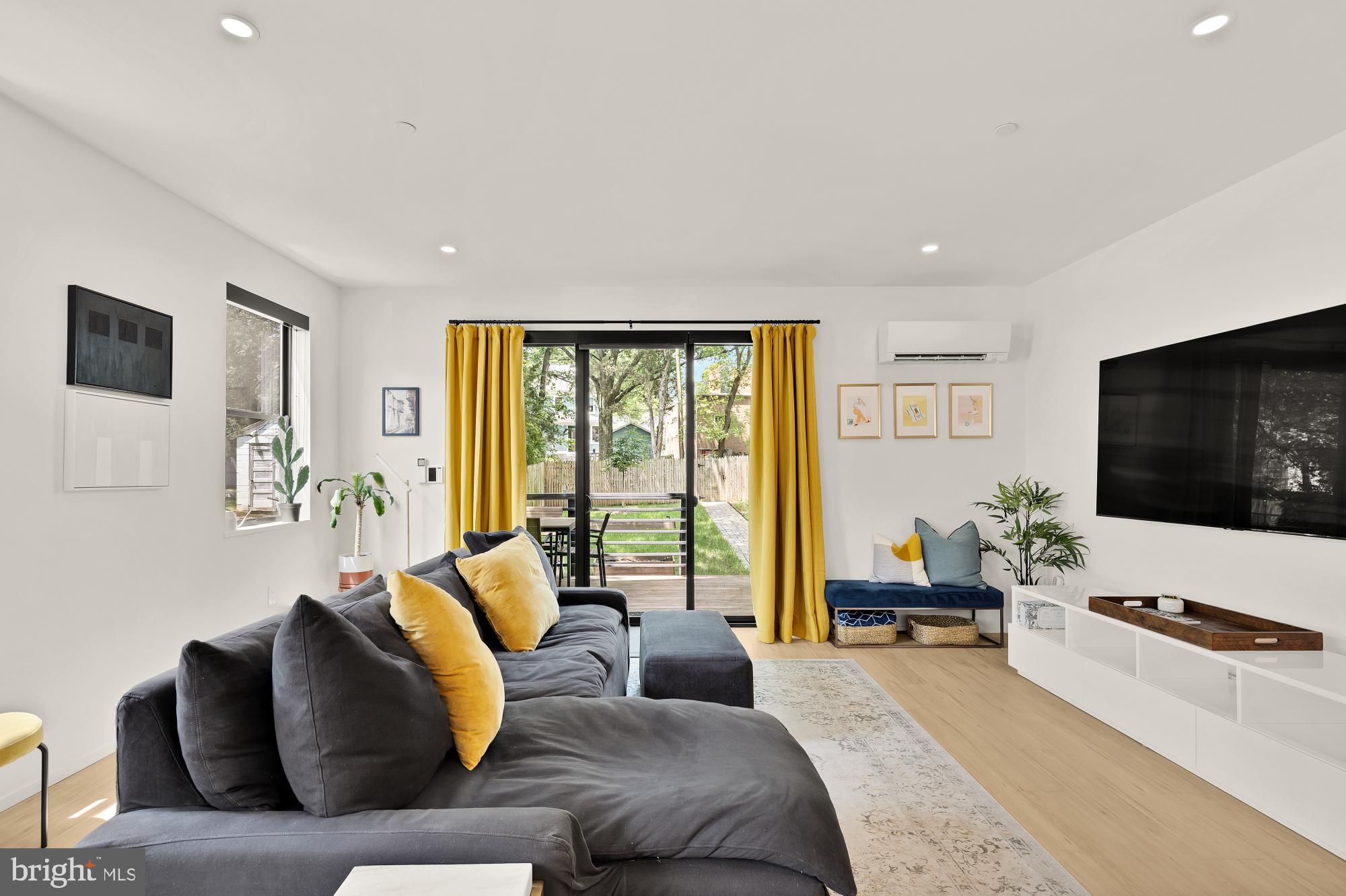 MOUNT RAINIER - Residential