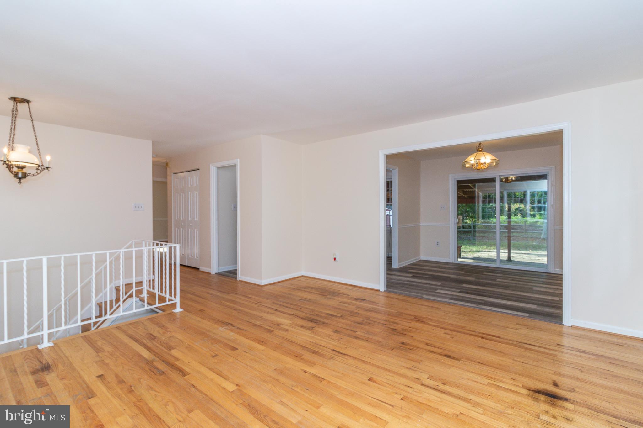 LAKE RIDGE - Residential