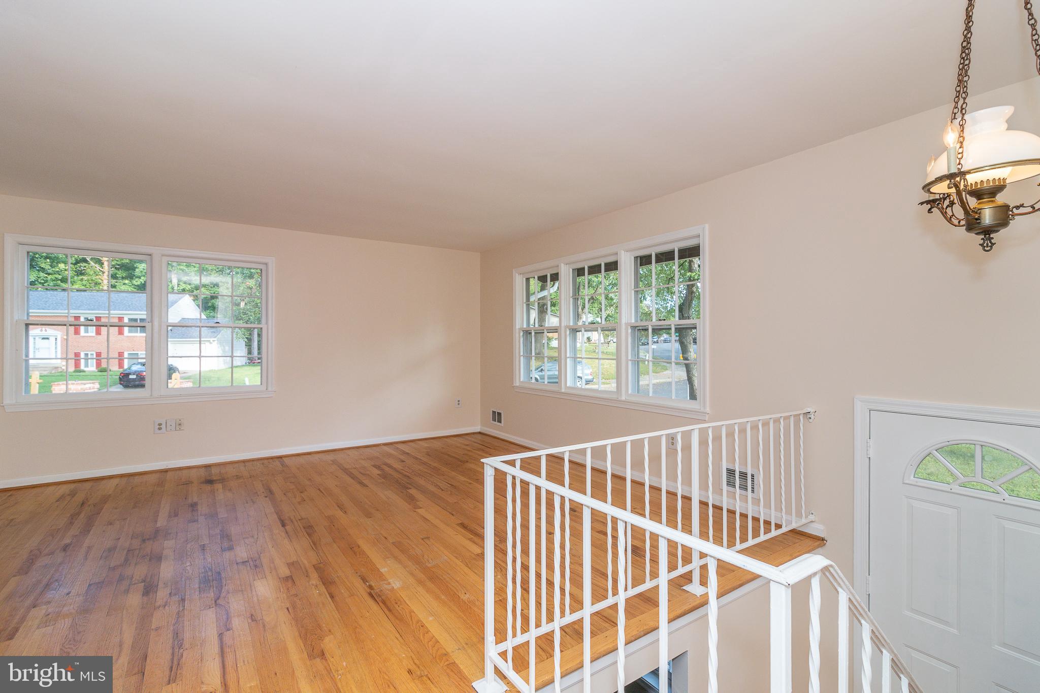 LAKE RIDGE - Residential