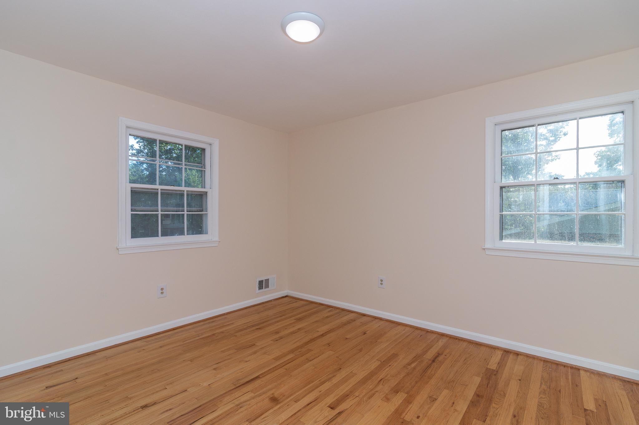 LAKE RIDGE - Residential