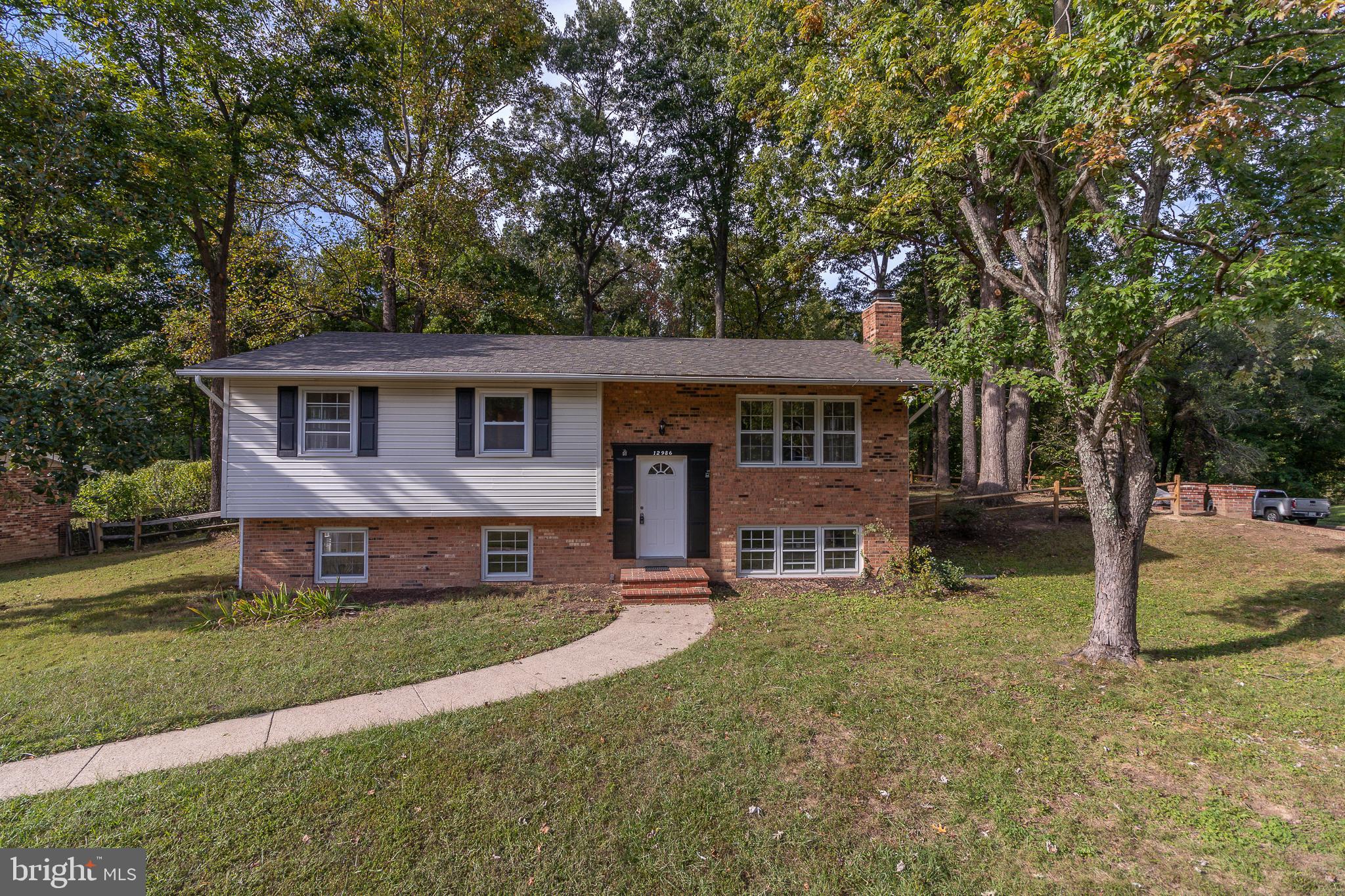 LAKE RIDGE - Residential