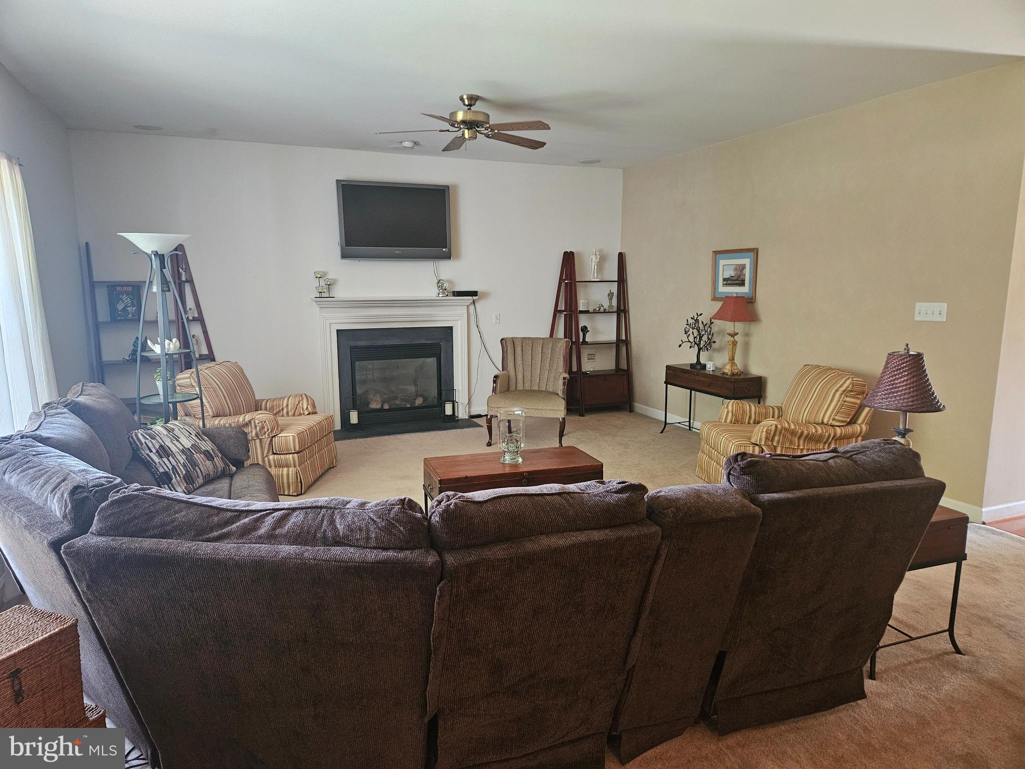231 FOXGLOVE LOOP
