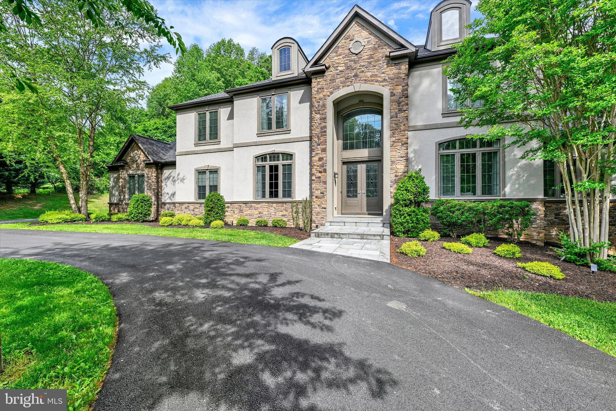 LYONSWOOD - Residential