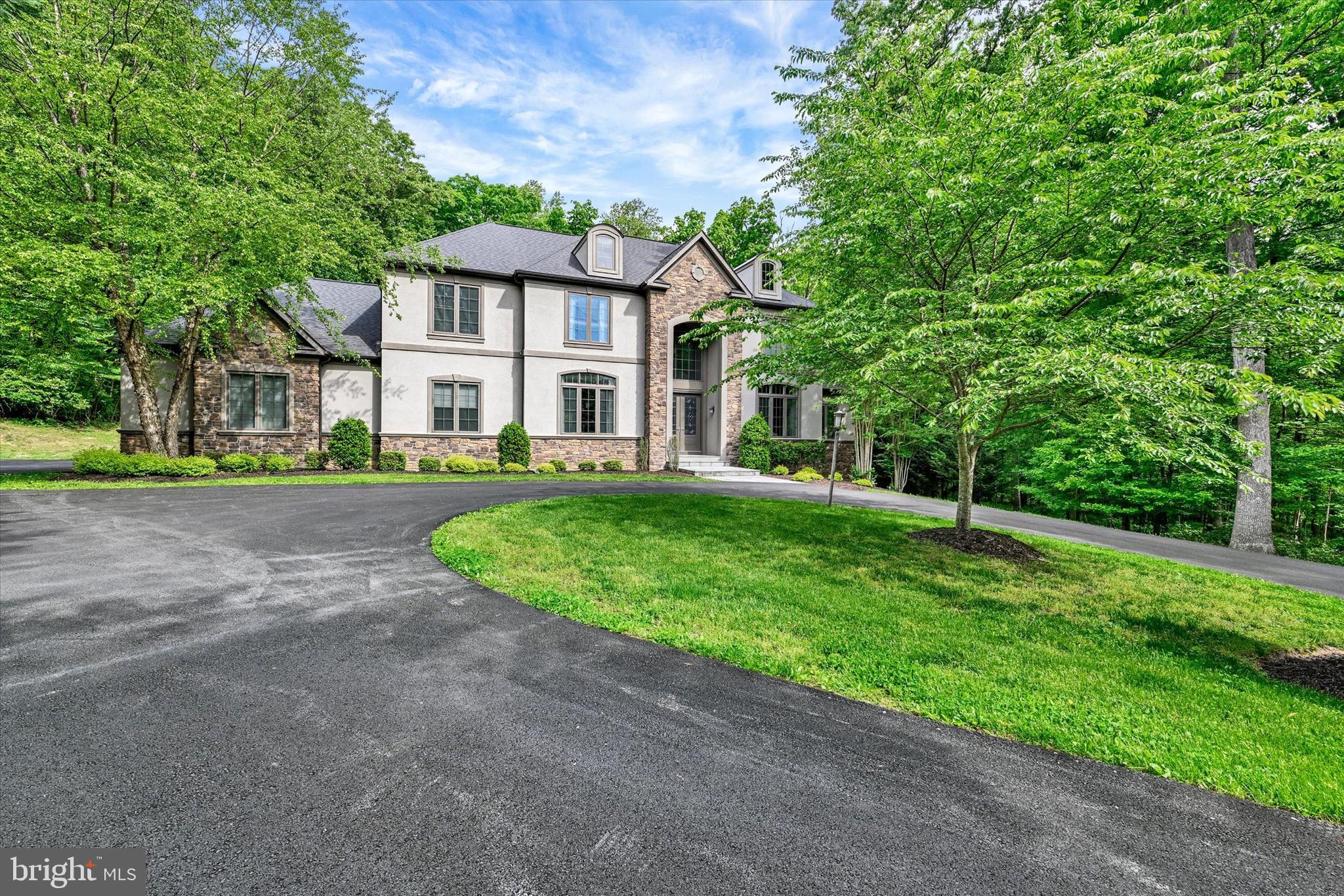 LYONSWOOD - Residential