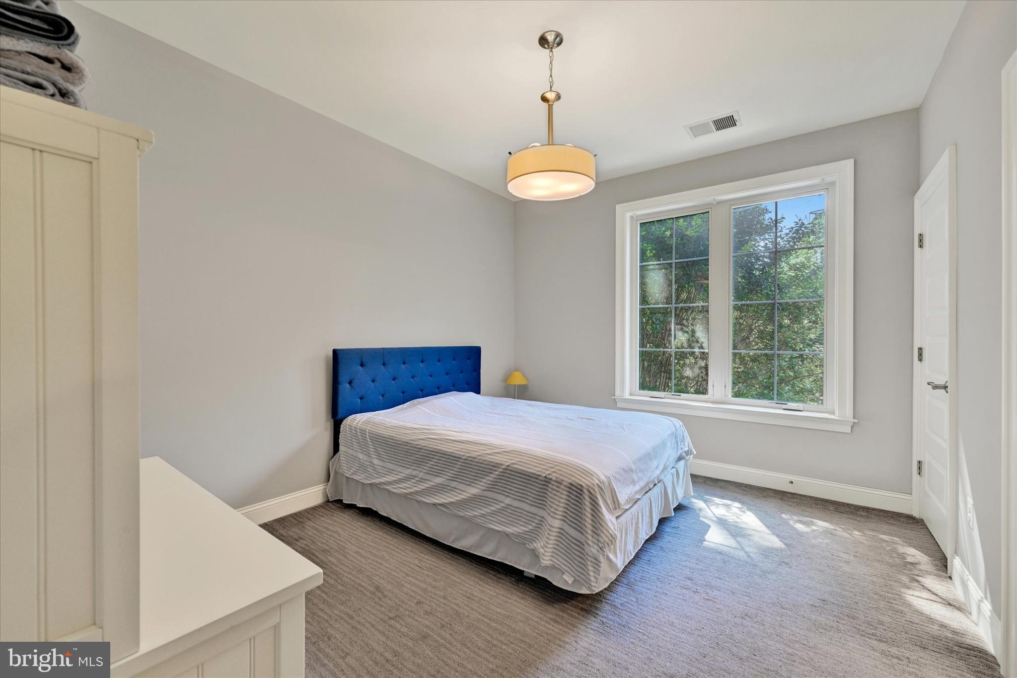 LYONSWOOD - Residential