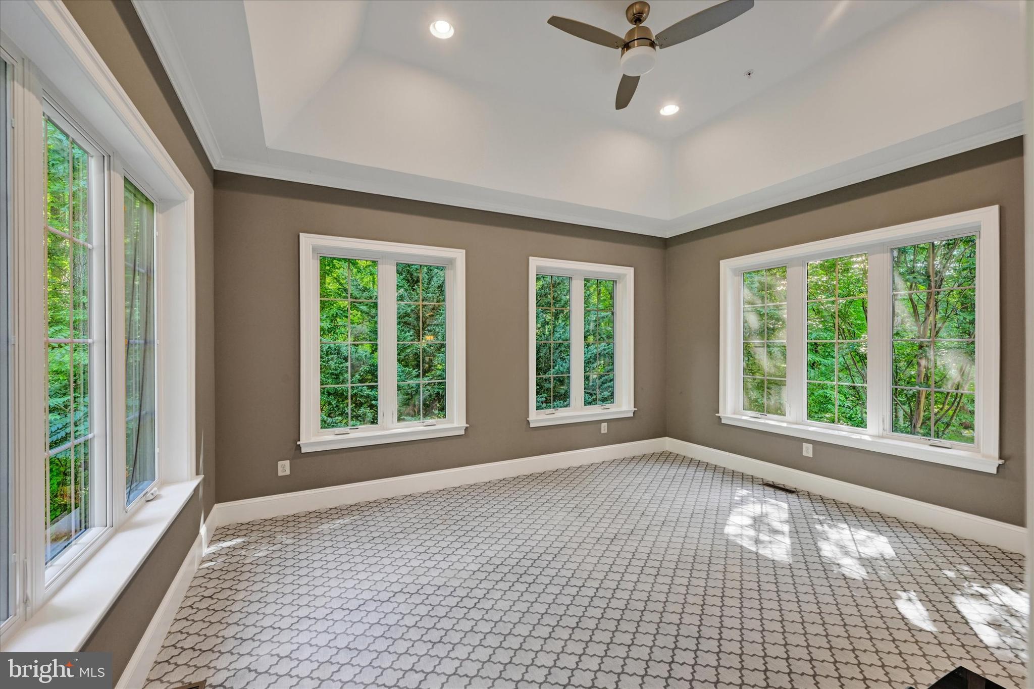 LYONSWOOD - Residential
