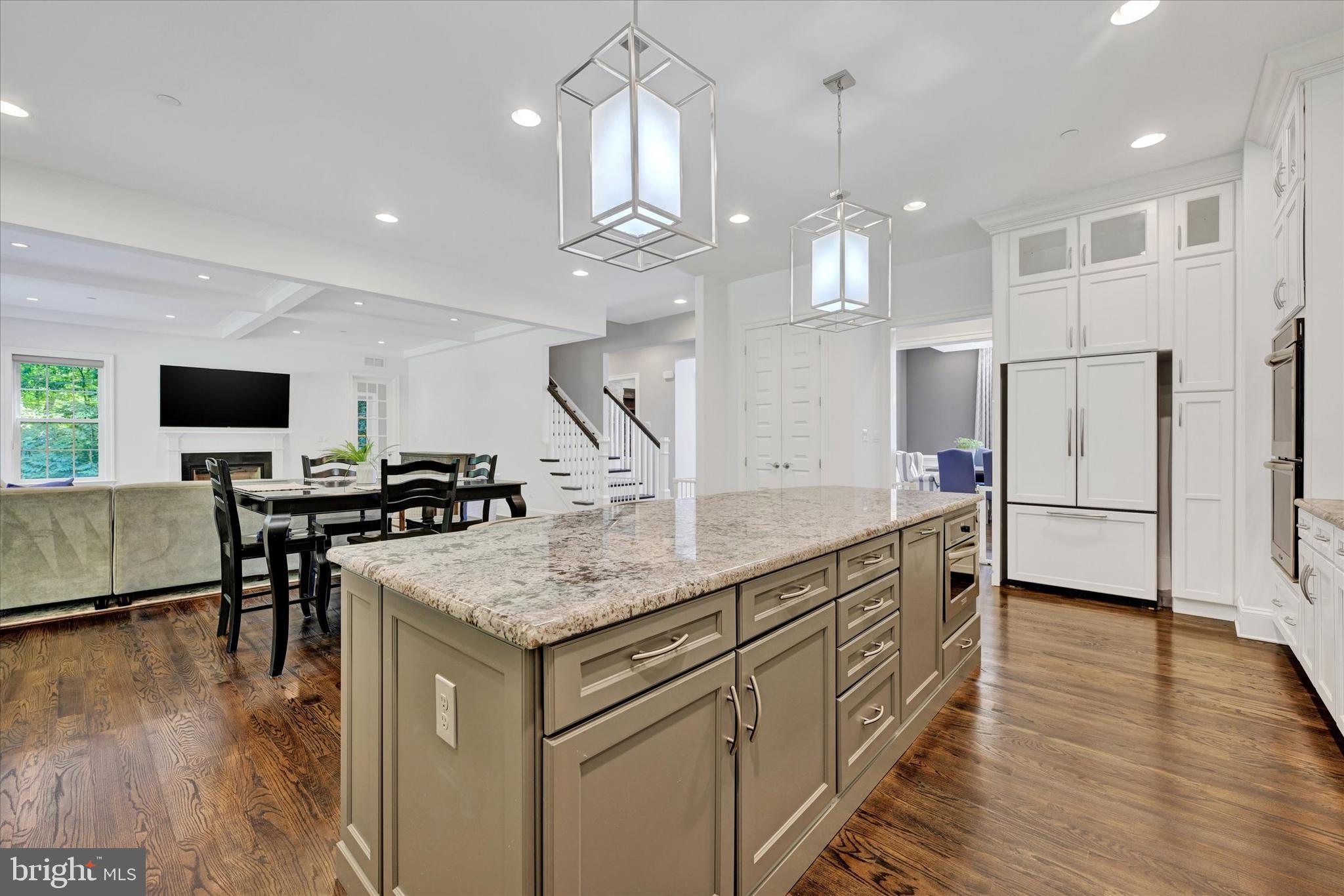 LYONSWOOD - Residential