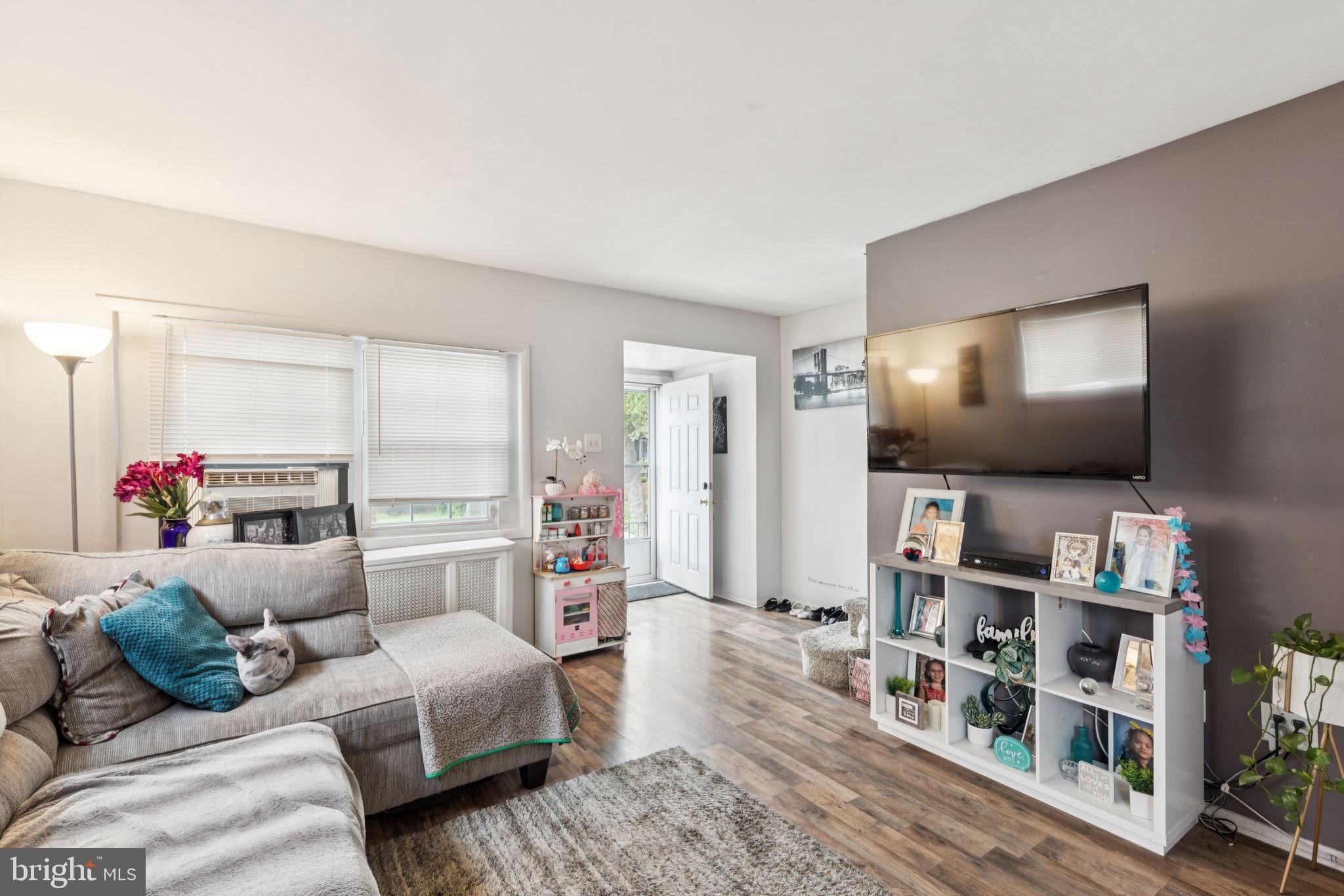 MAYFAIR - Residential