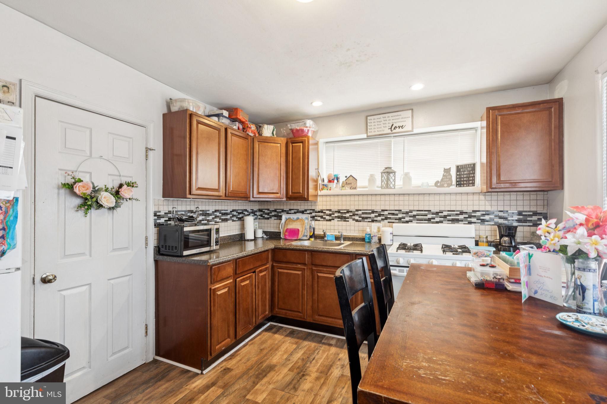 MAYFAIR - Residential