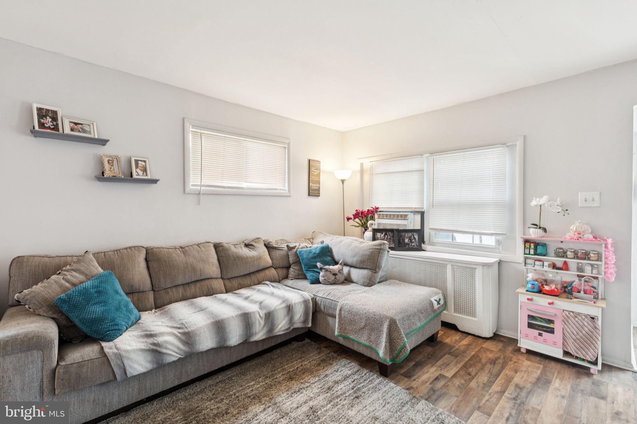 MAYFAIR - Residential