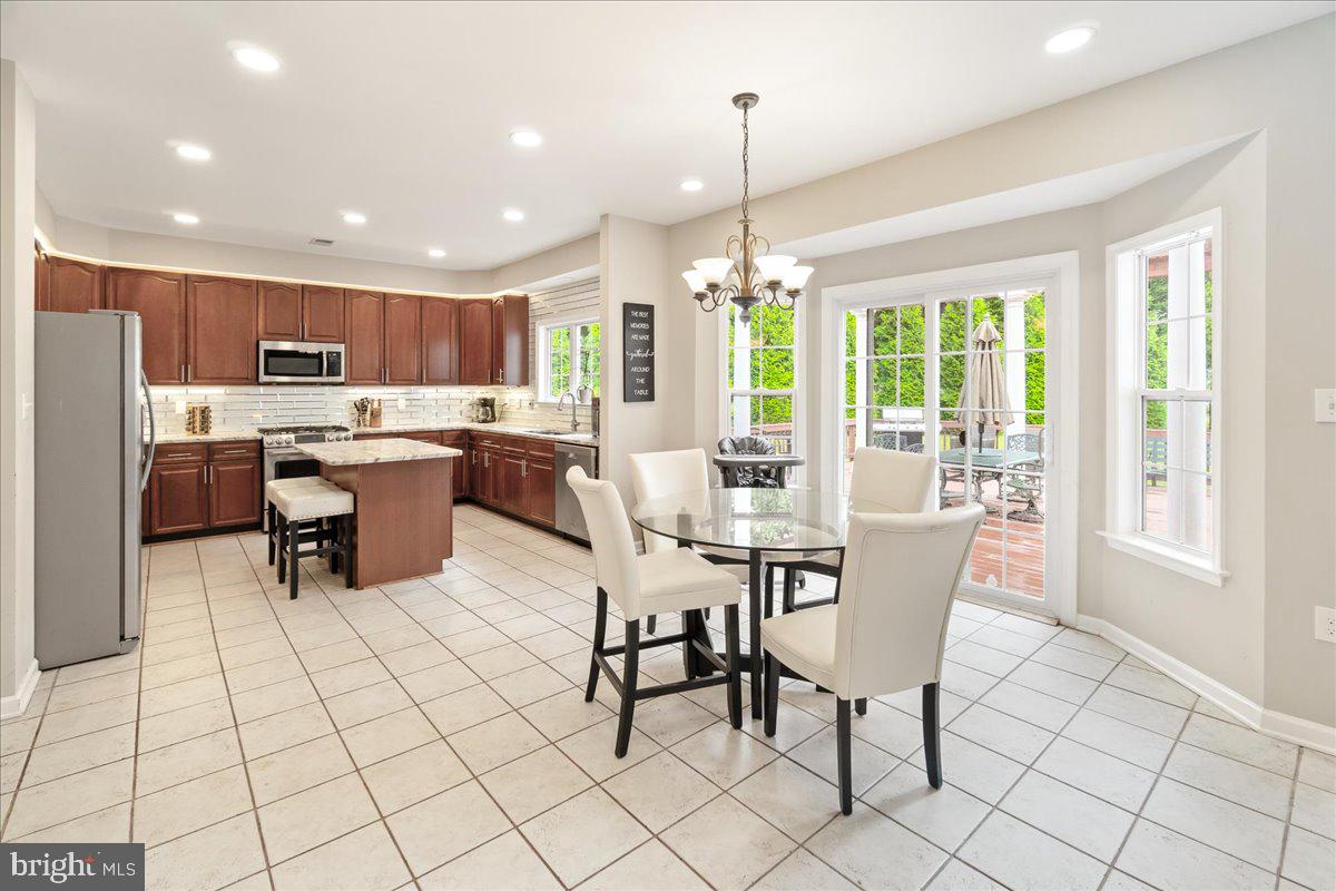 CANVASBACK RIDGE - Residential