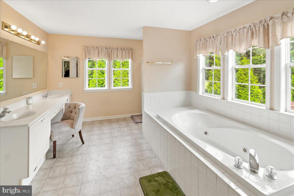 CANVASBACK RIDGE - Residential