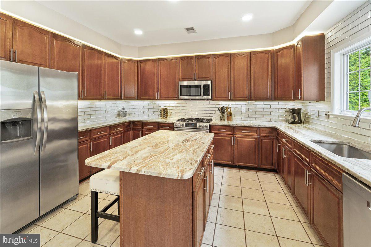 CANVASBACK RIDGE - Residential