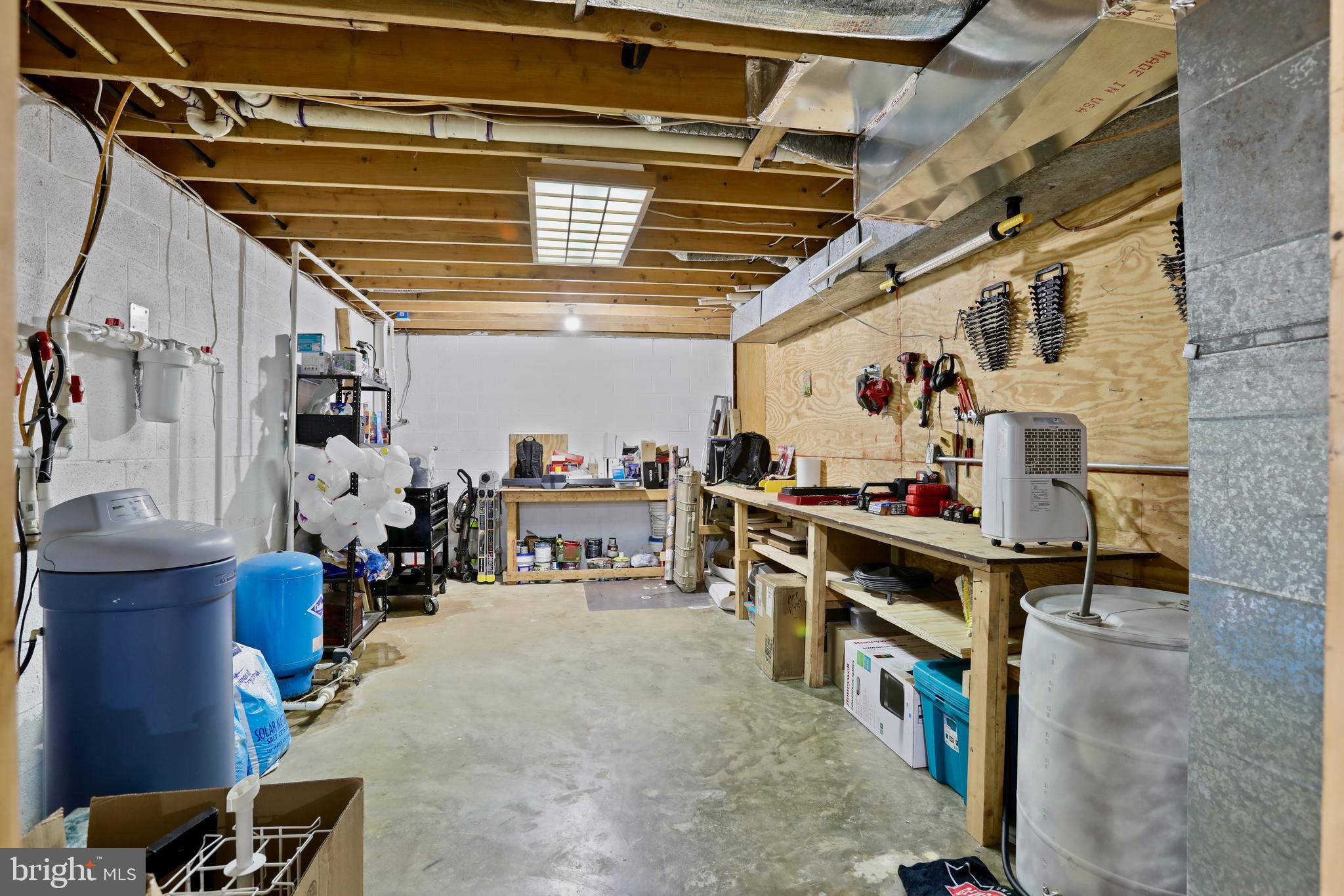 WALNUT SPRINGS - Residential