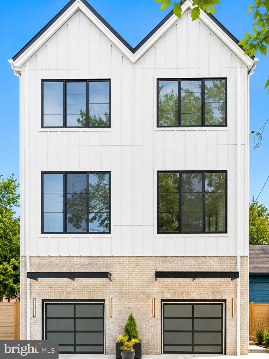 Photo of 623 Crestview Road, PHILADELPHIA, PA 19128 (MLS # PAPH2643708)