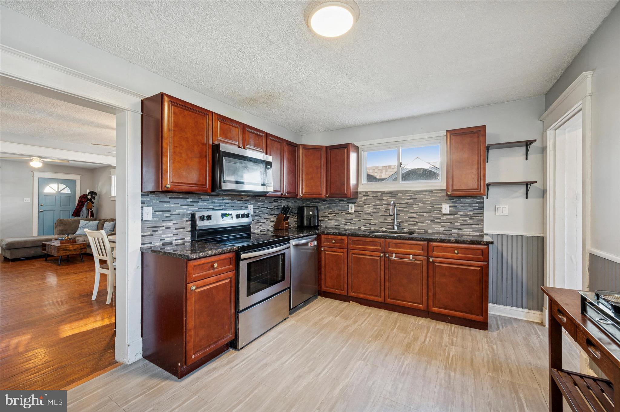 LANSDOWNE - Residential