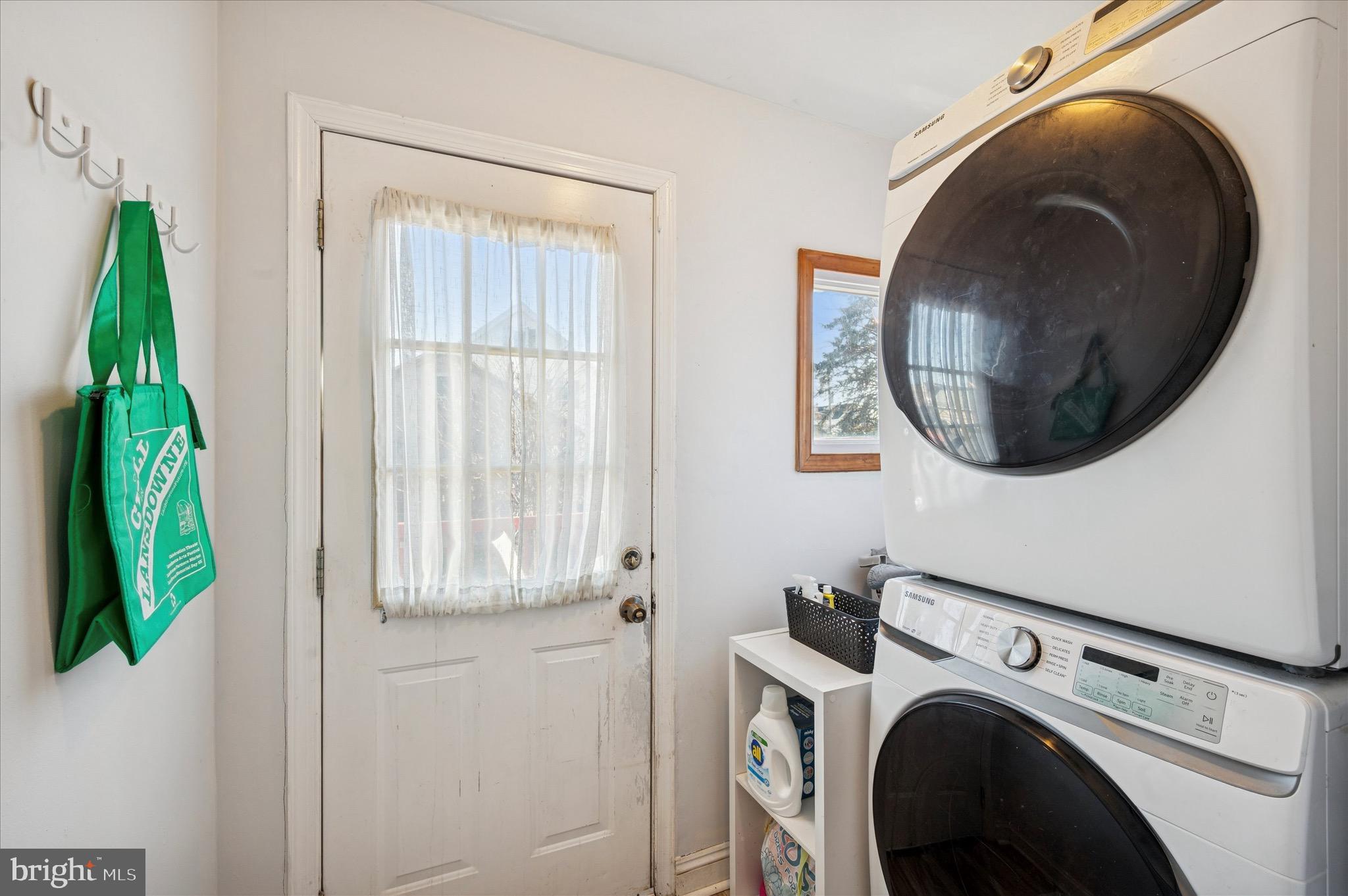 LANSDOWNE - Residential