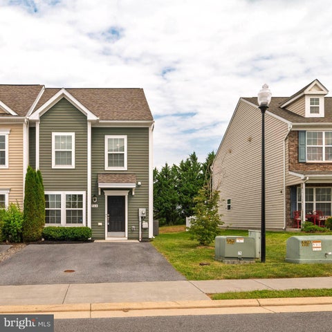 Townhouse For Sale - 564 Thumper Drive<br/> RANSON, WV 25438