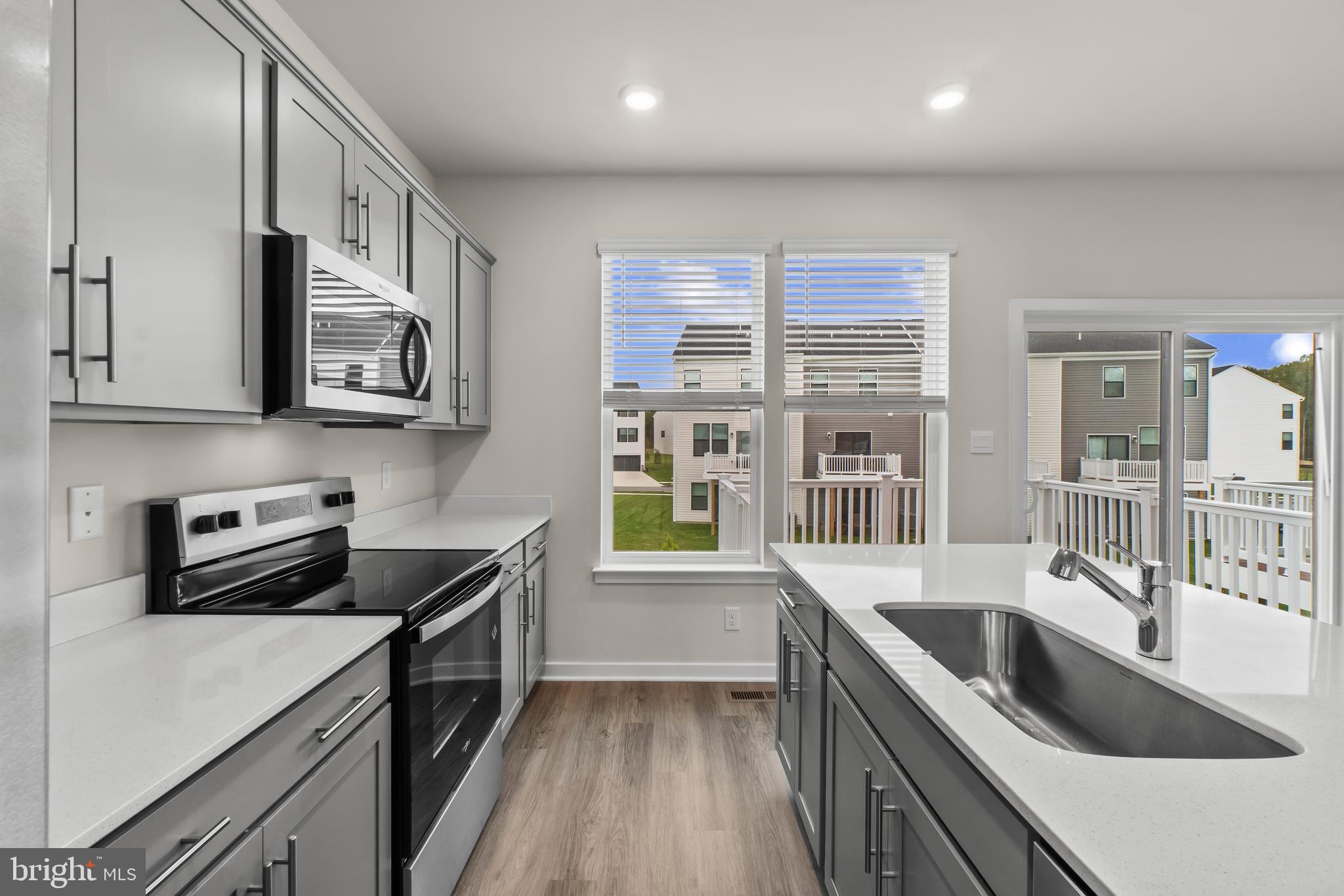 PINEGROVE - Residential