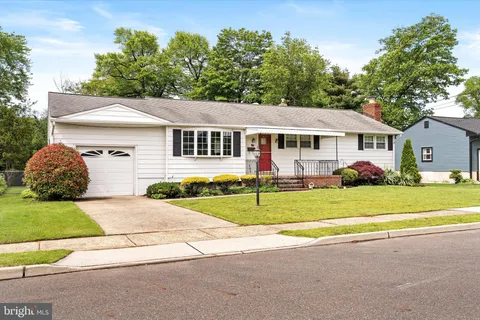 10 Whitman Road, Hamilton, NJ 08619 - MLS#: NJME2059818