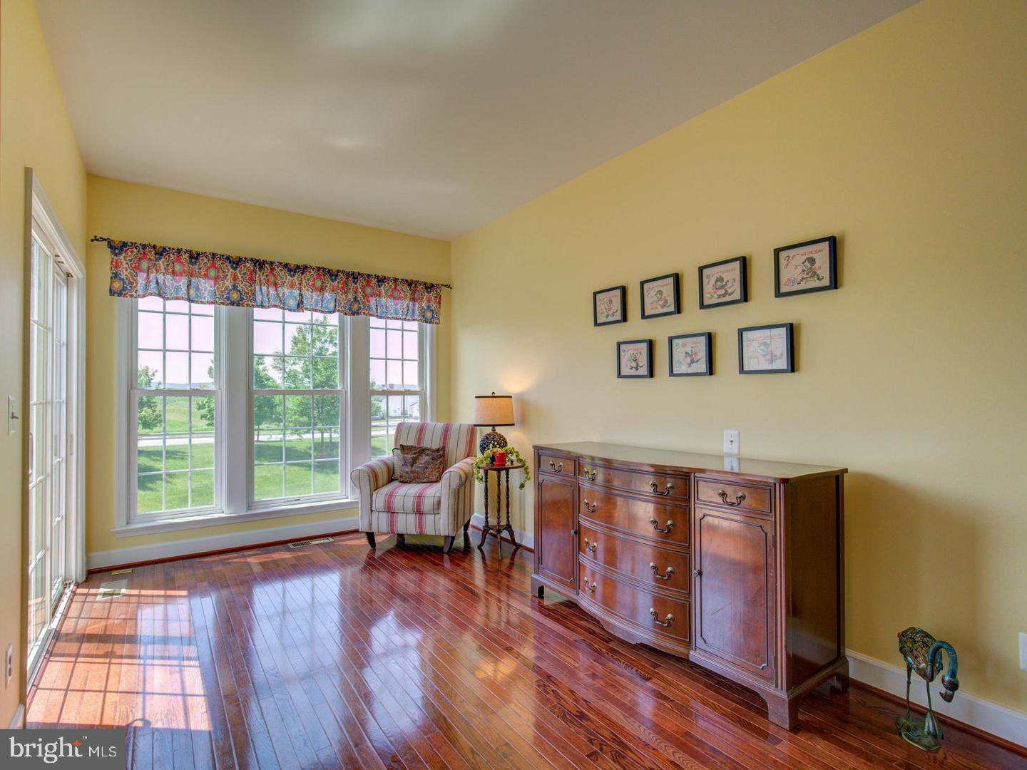 OAKLAWN - Residential Lease