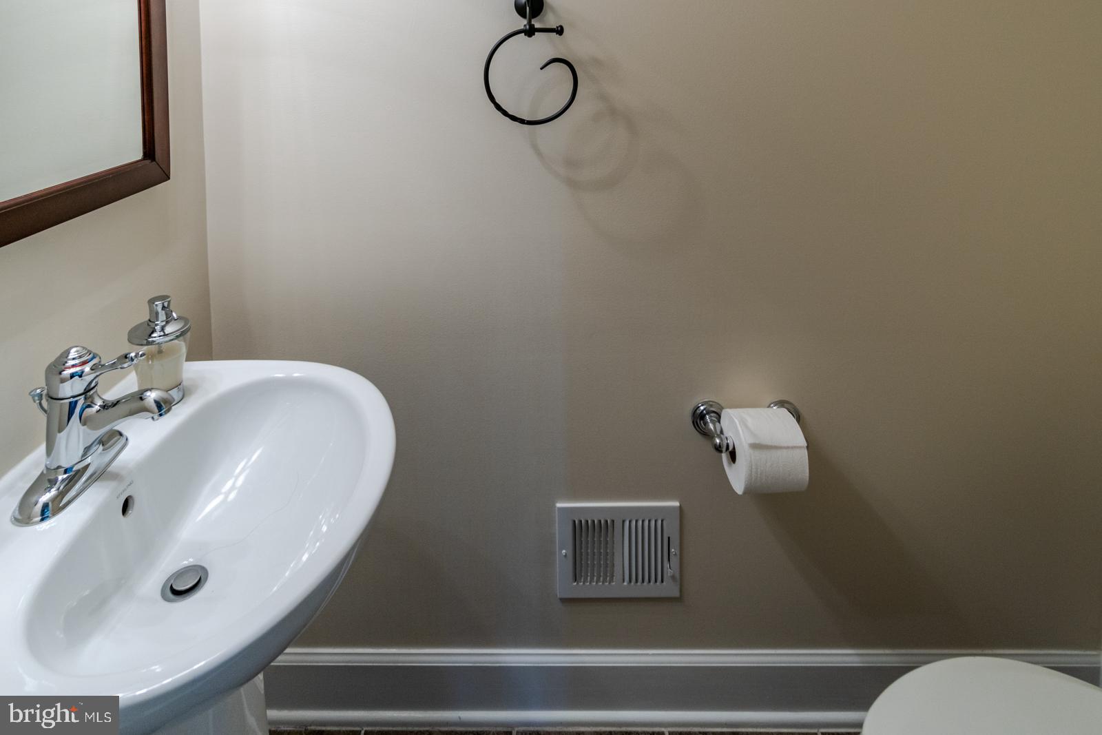 OAKLAWN - Residential Lease