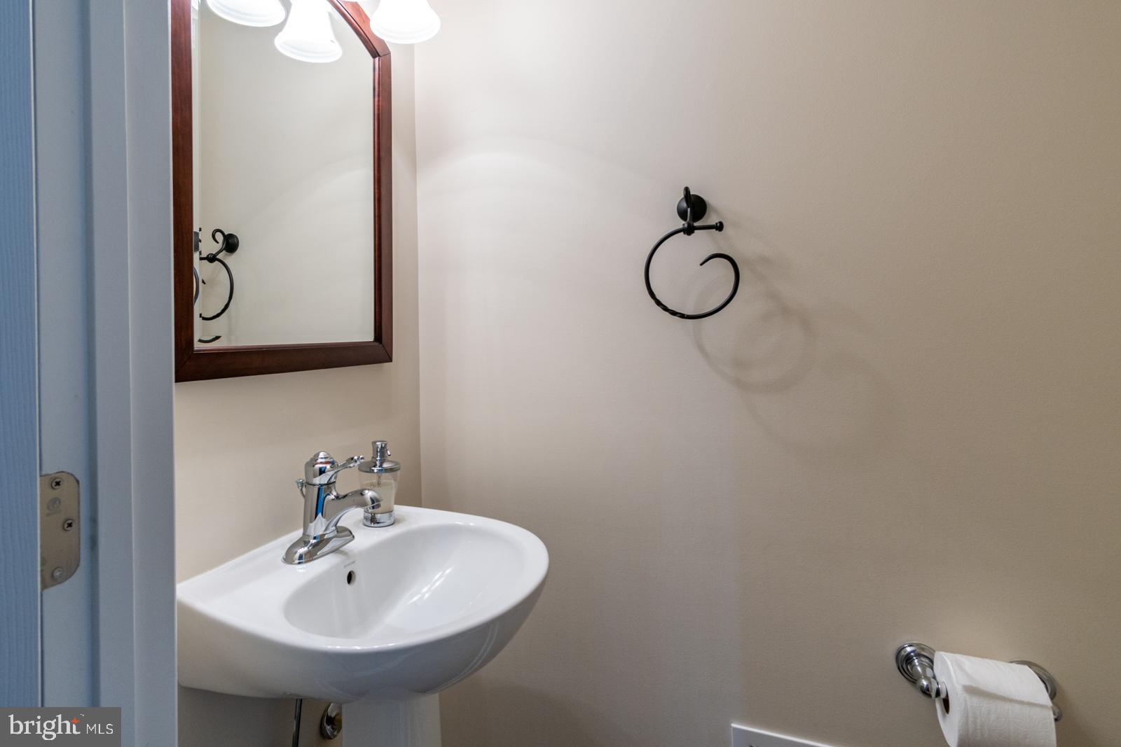 OAKLAWN - Residential Lease