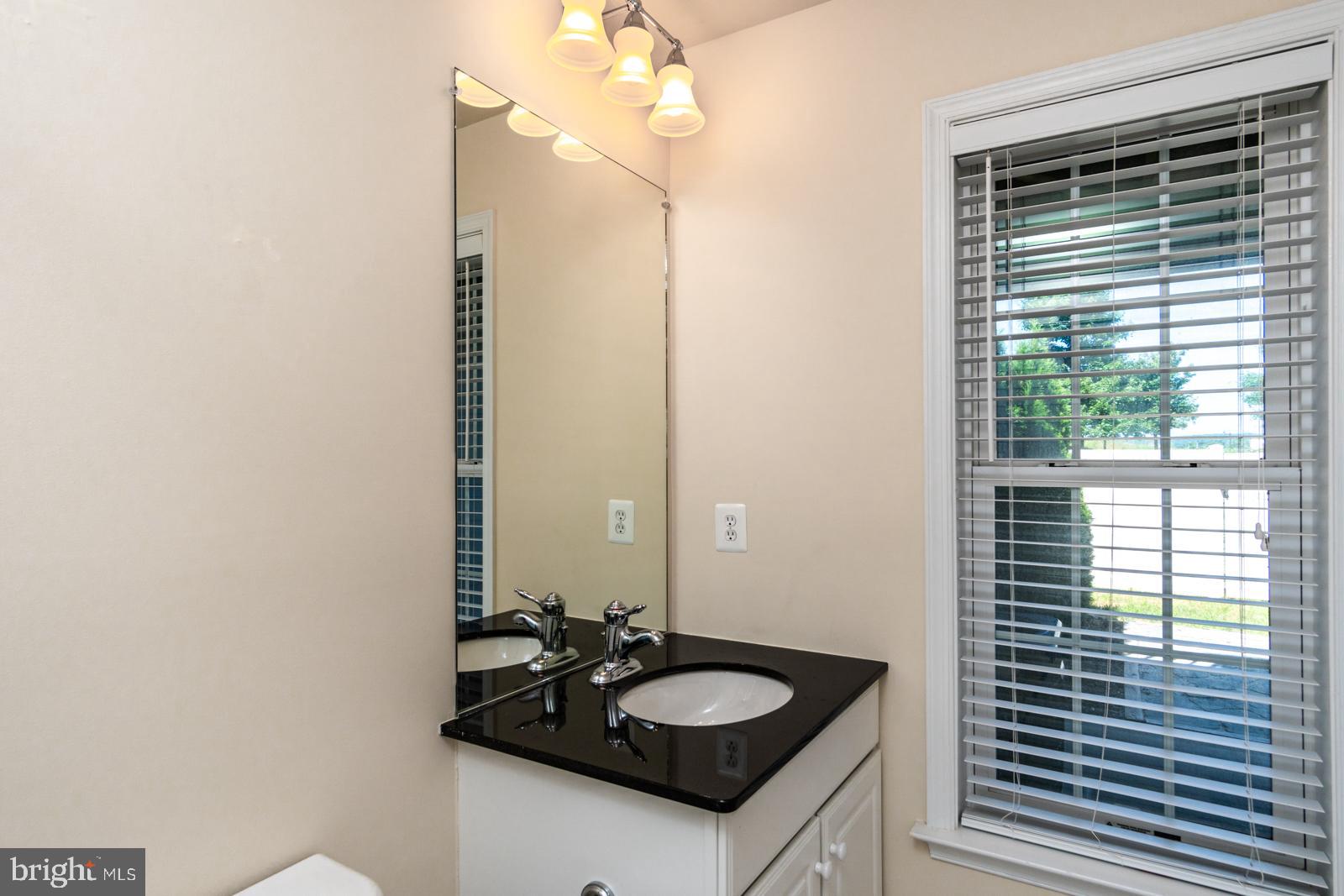 OAKLAWN - Residential Lease