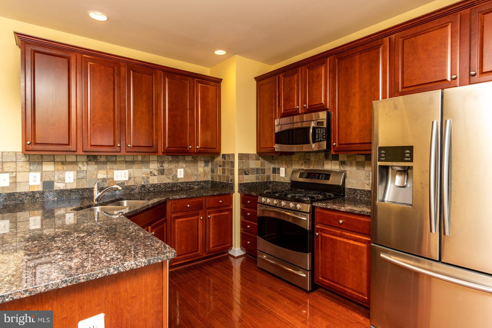 OAKLAWN - Residential Lease