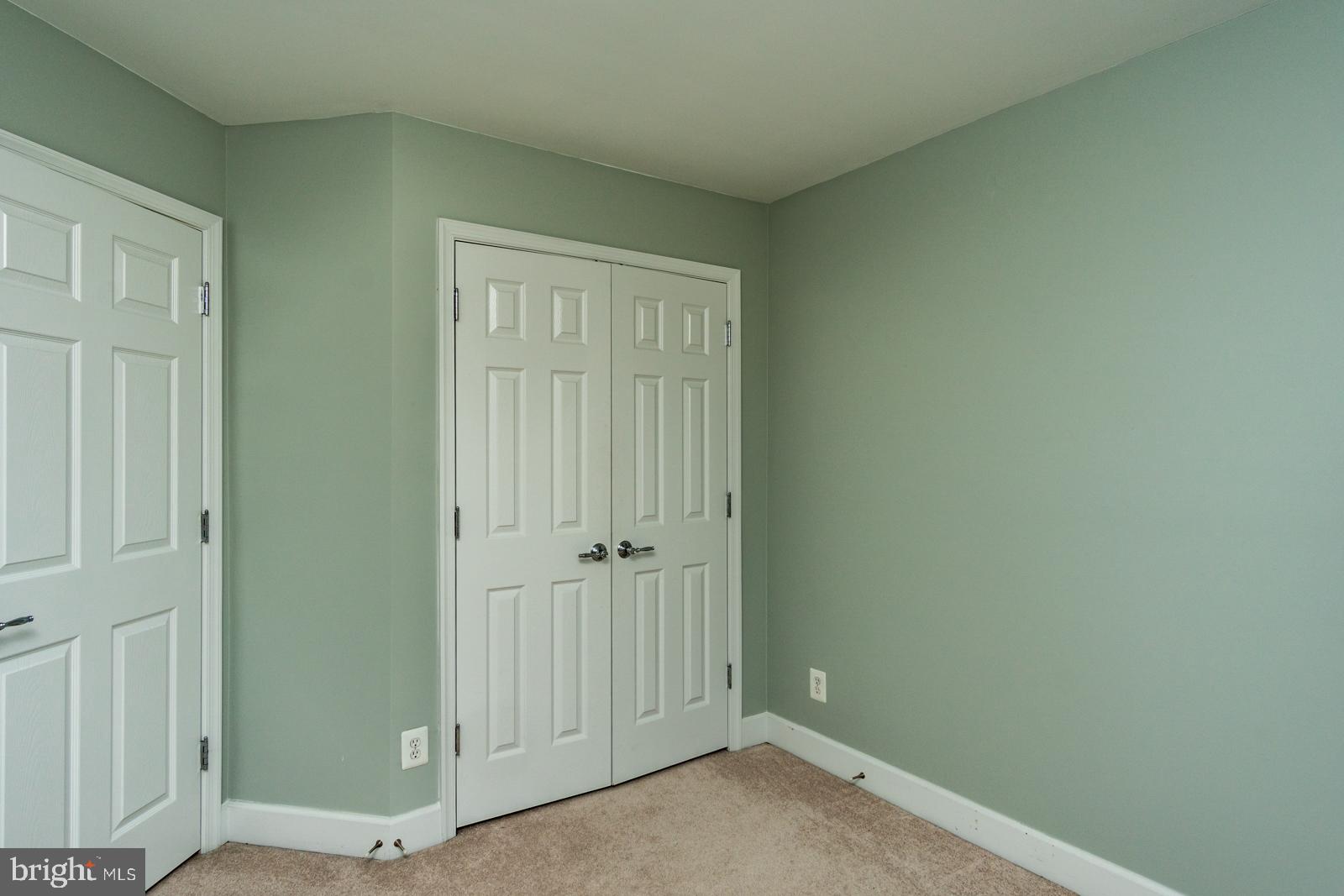 OAKLAWN - Residential Lease