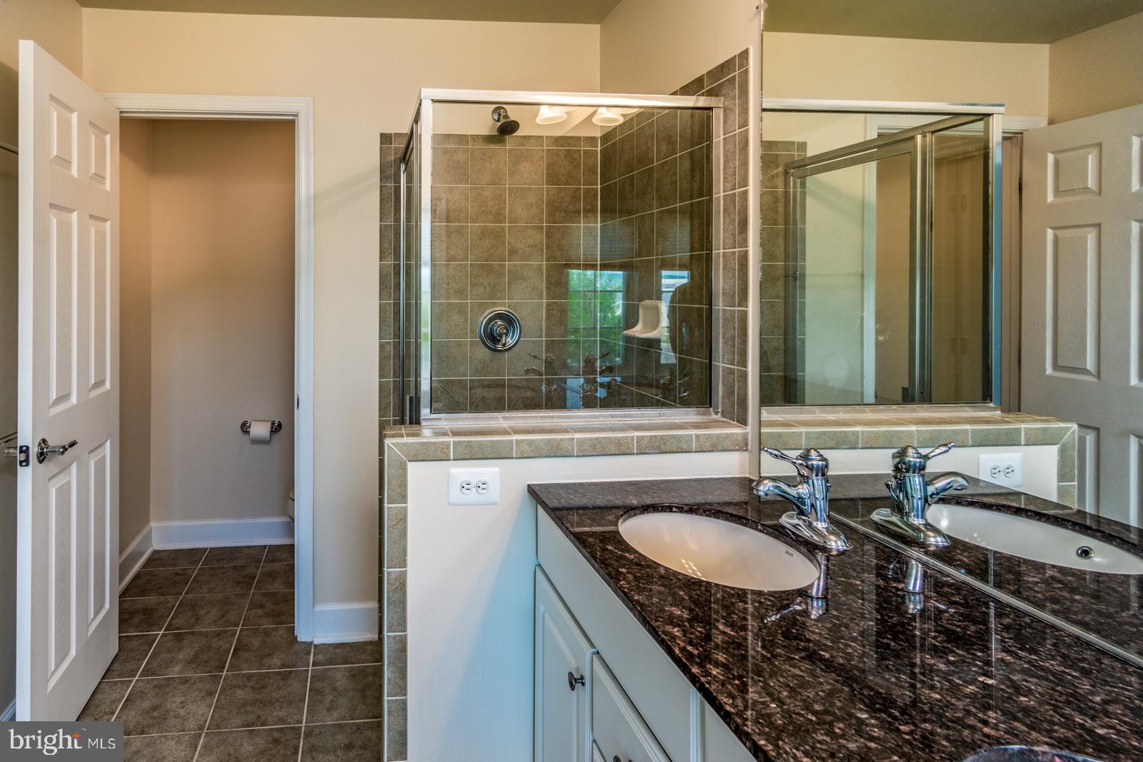 OAKLAWN - Residential Lease