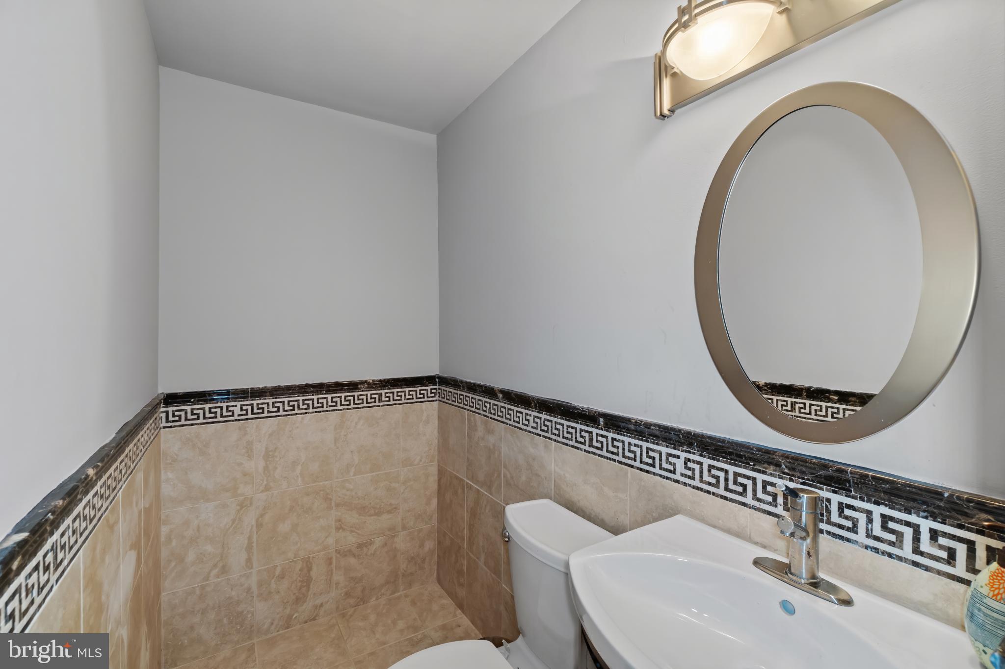 LYONS GATE - Residential