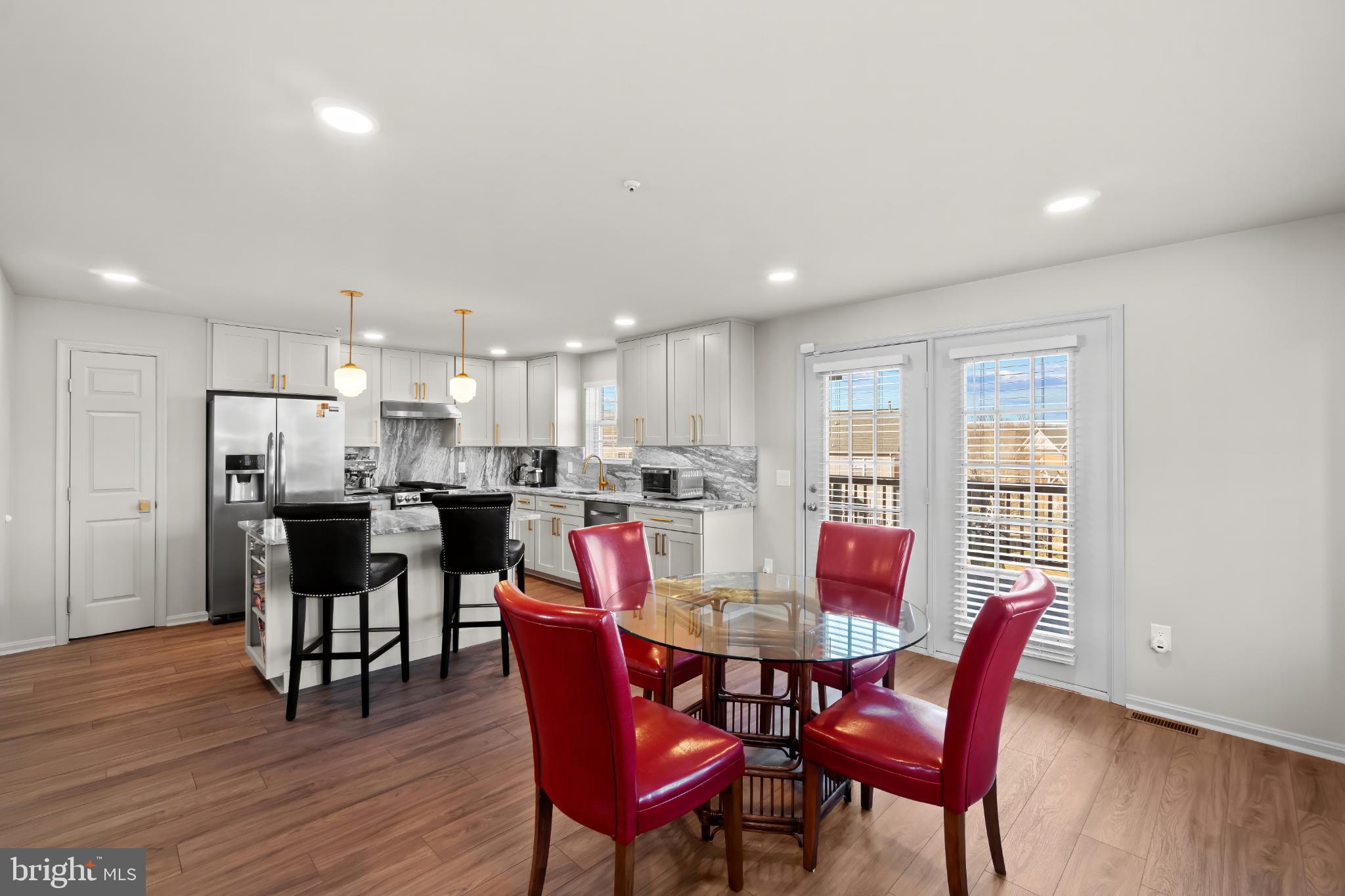 LYONS GATE - Residential