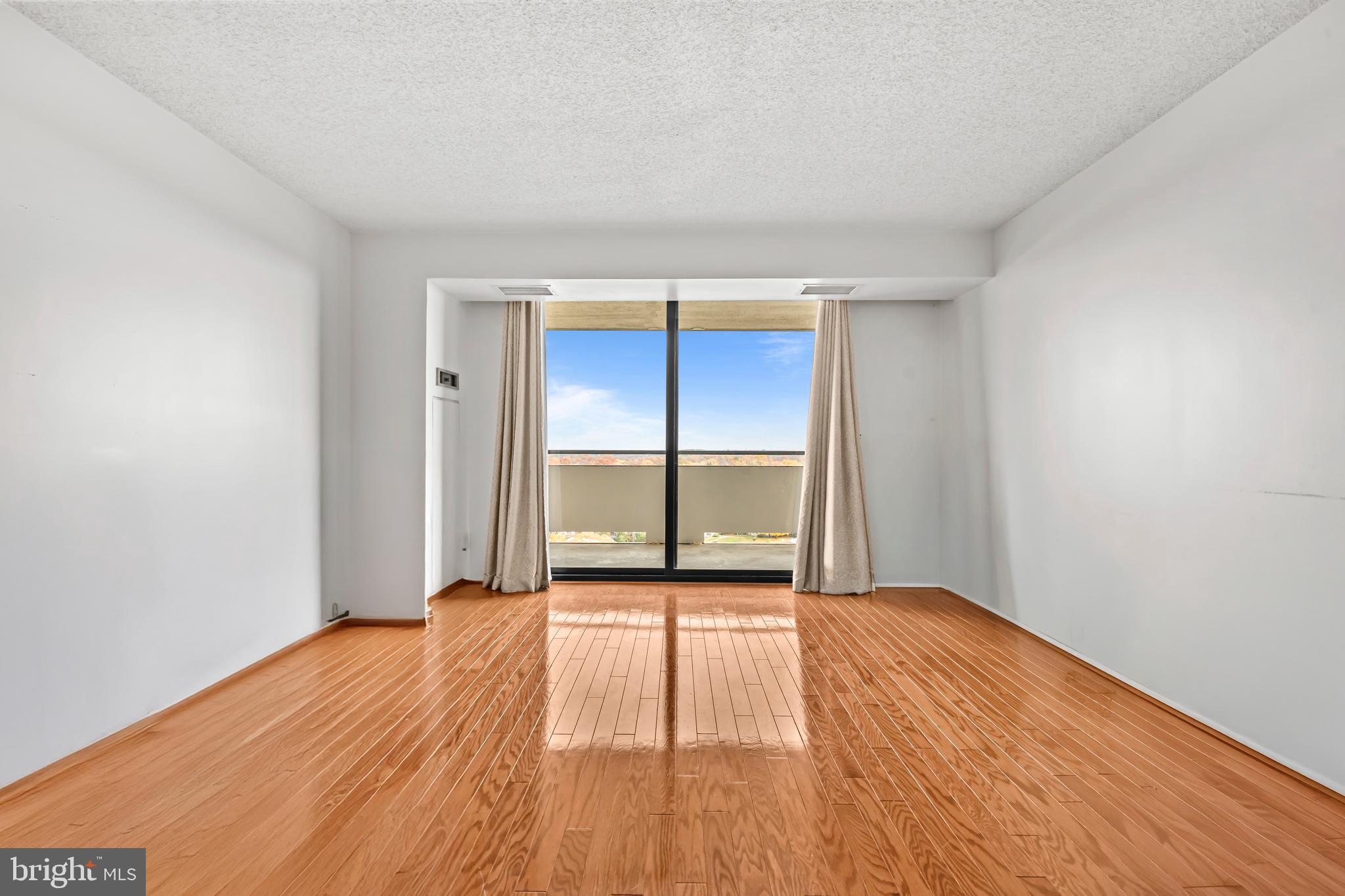 REGENCY AT MCLEAN - Residential