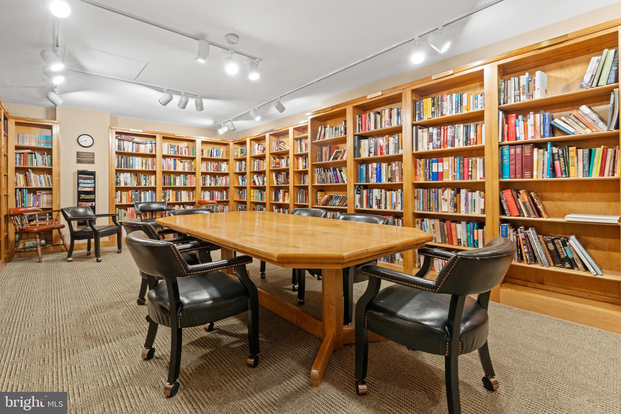 1800 OLD MEADOW ROAD 1412