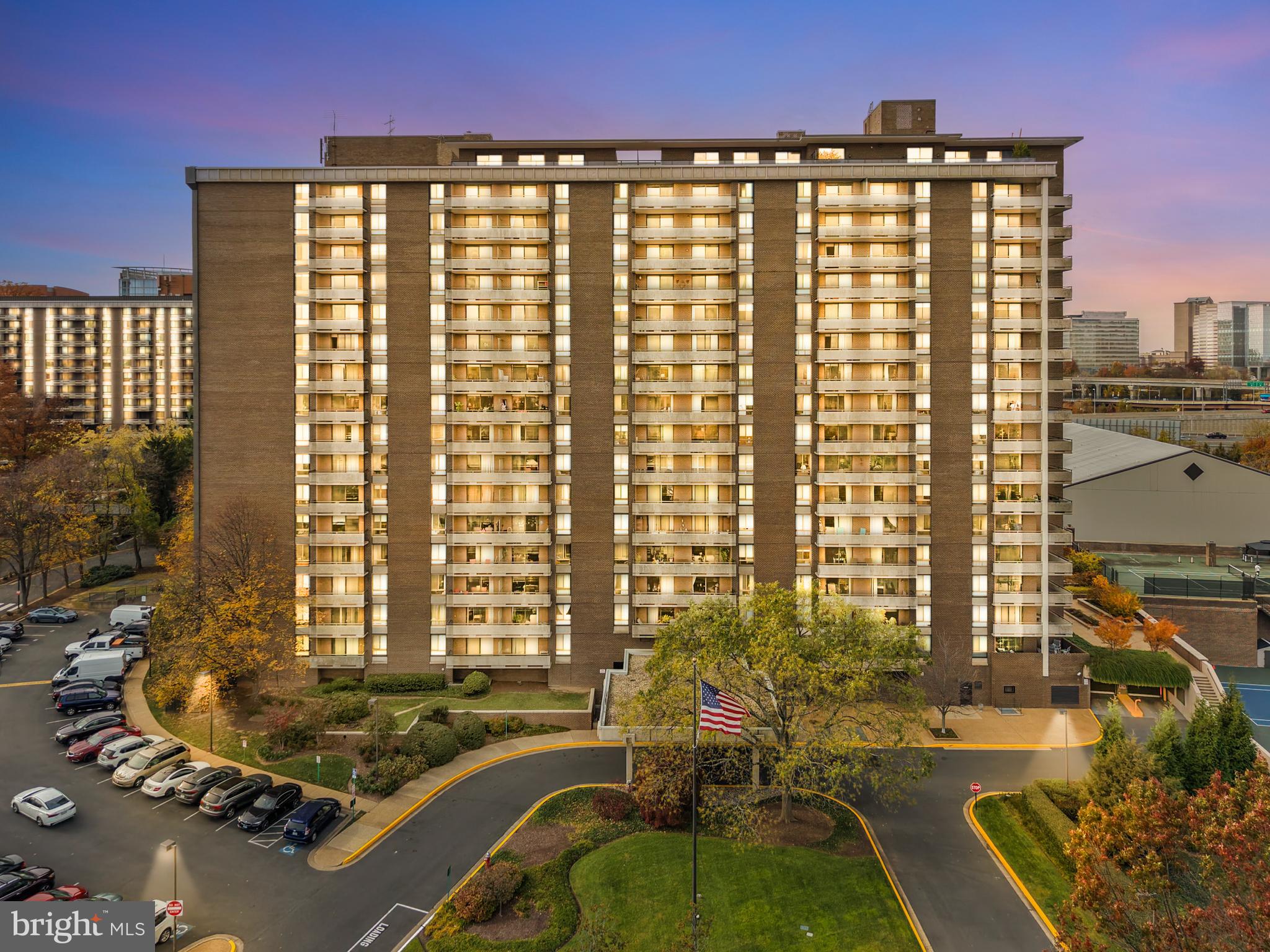 REGENCY AT MCLEAN - Residential