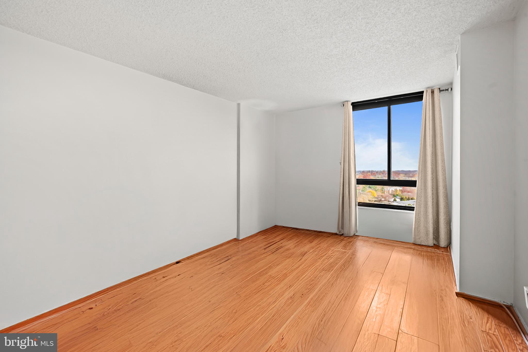 REGENCY AT MCLEAN - Residential