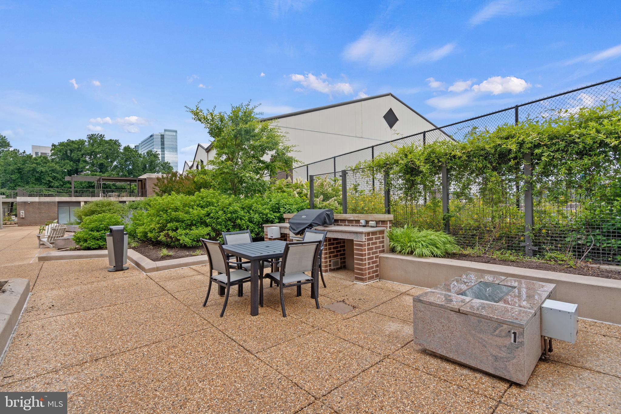 REGENCY AT MCLEAN - Residential