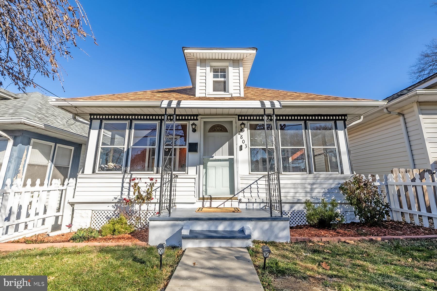 2803 BROADWAY AVENUE