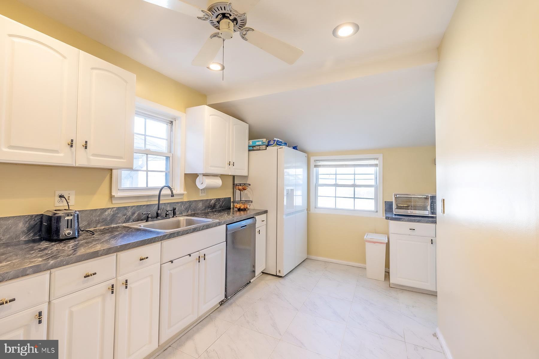 FAIROAKS - Residential