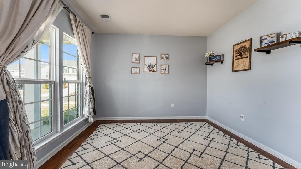 LEE'S PARKE - Residential