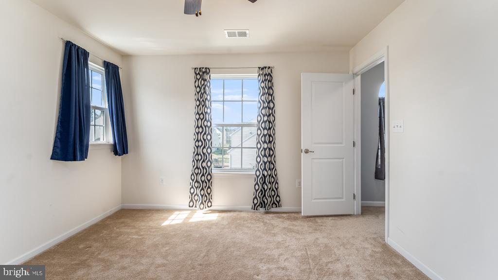 LEE'S PARKE - Residential