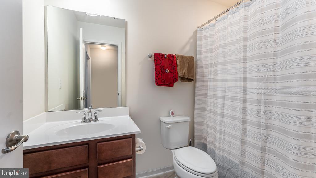 LEE'S PARKE - Residential