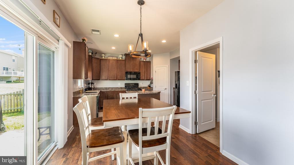 LEE'S PARKE - Residential