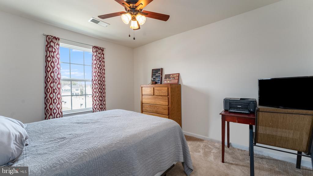 LEE'S PARKE - Residential