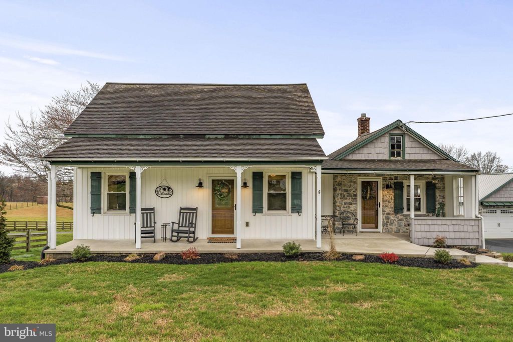 Photo of 1435 Newport Road, MANHEIM, PA 17545 (MLS # PALA2085248)